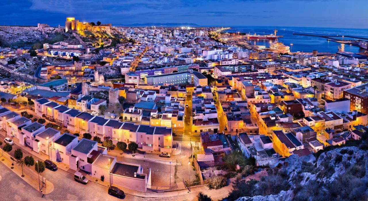Apartamento 2 Dormitorios En La Mejor Zona De Roquetas روكيتاس ذي مار المظهر الخارجي الصورة